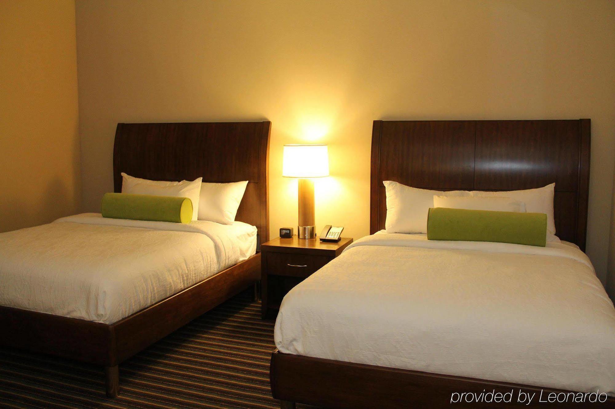 Hilton Garden Inn San Antonio/Rim Pass Drive Dış mekan fotoğraf