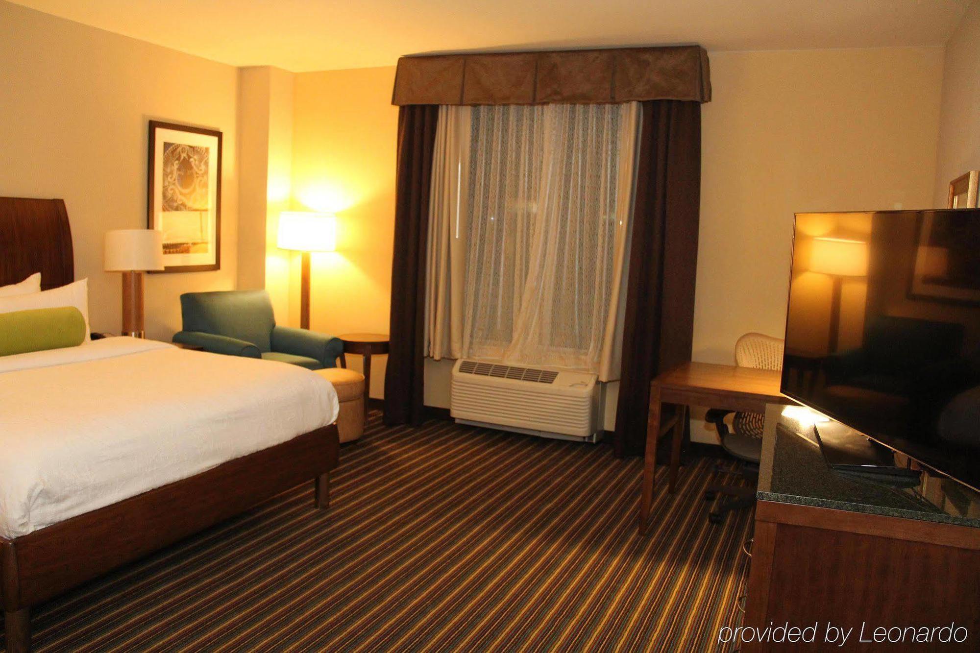 Hilton Garden Inn San Antonio/Rim Pass Drive Dış mekan fotoğraf